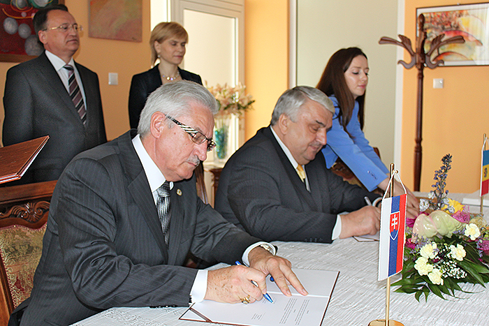 Visit of the President of the Court of Accounts of the Republic of Moldova with the delegation at SAO SR