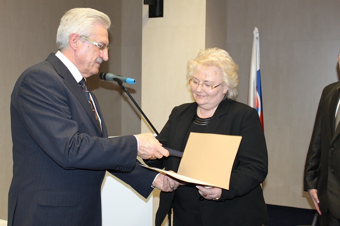 Odborný seminár ocenil prácu NKÚ SR, úrad zamestnancov a hostí